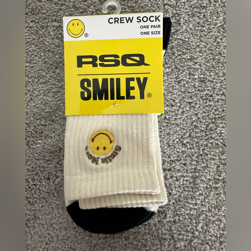 NWT smiley, crew socks